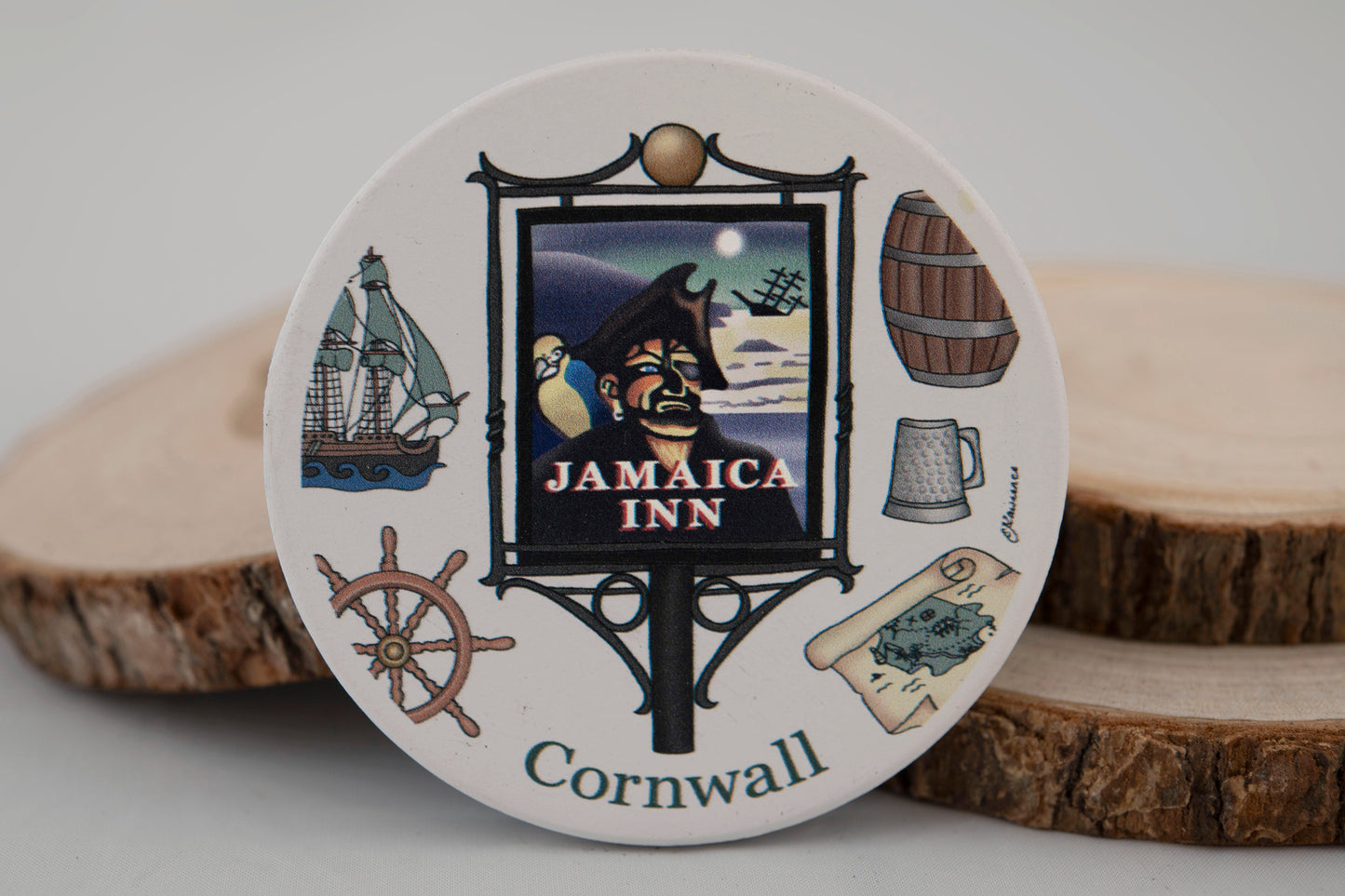 Round Jamaica Inn Cornwall Magnet